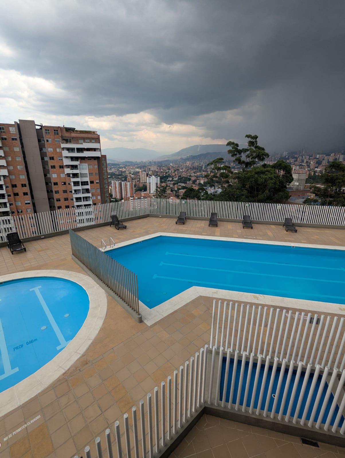 ARRIENDO APARTAMENTO EN ENVIGADO LOMA DEL BARRO