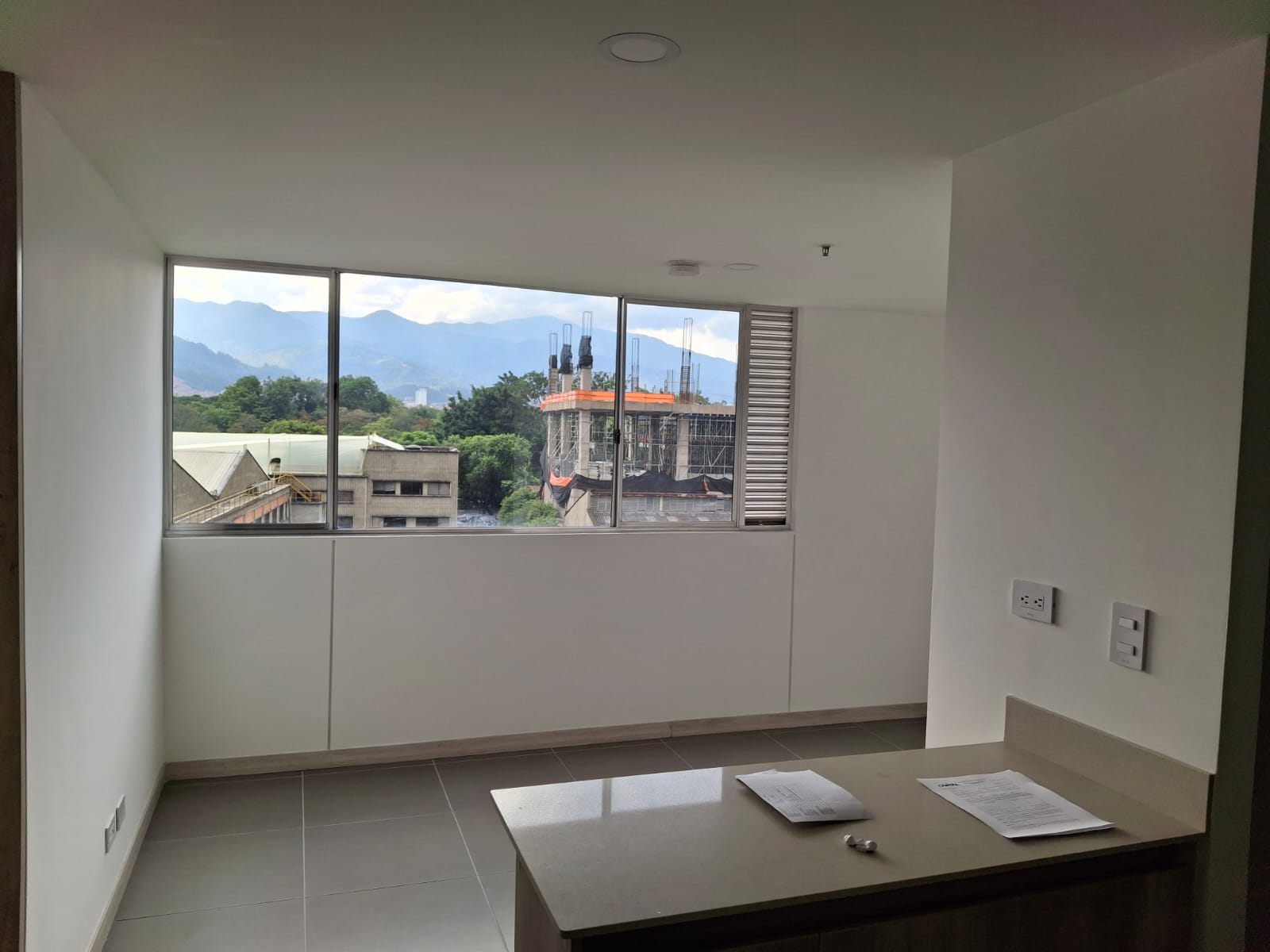 ARRIENDO APARTAESTUDIO EN GUAYABAL