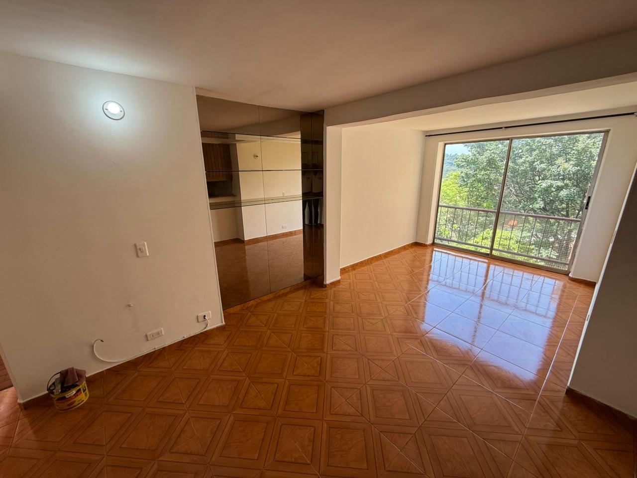 ARRIENDO APARTAMENTO EN ROBLEDO PILARICA