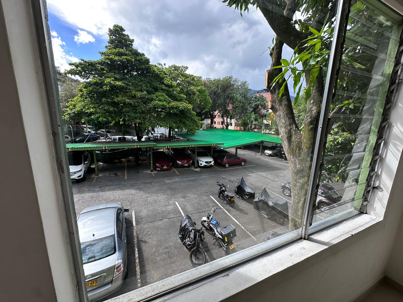 ARRIENDO APARTAMENTO EN SANTA MONICA