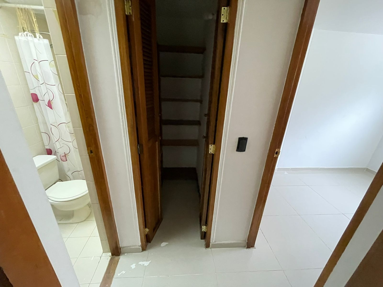 ARRIENDO CASA EN EL POBLADO EL TESORO