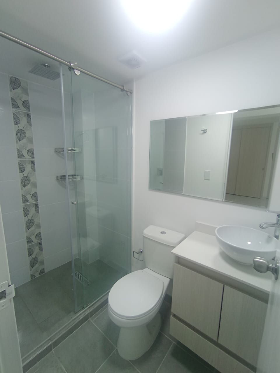 VENDO APARTAMENTO EN ROBLEDO PARTE BAJA