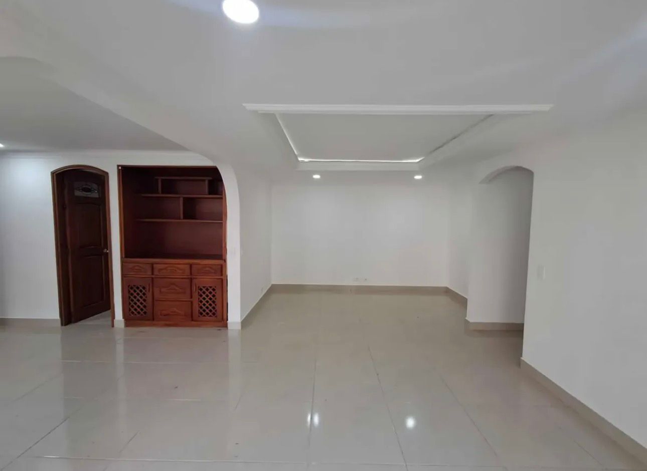 VENDO APARTAMENTO EN LAURELES CAMPESTRE