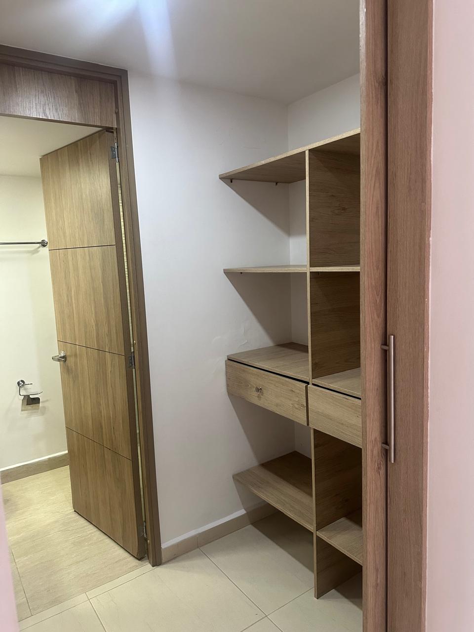 VENDO APARTAMENTO EN LA LOMA DE LOS BERNAL