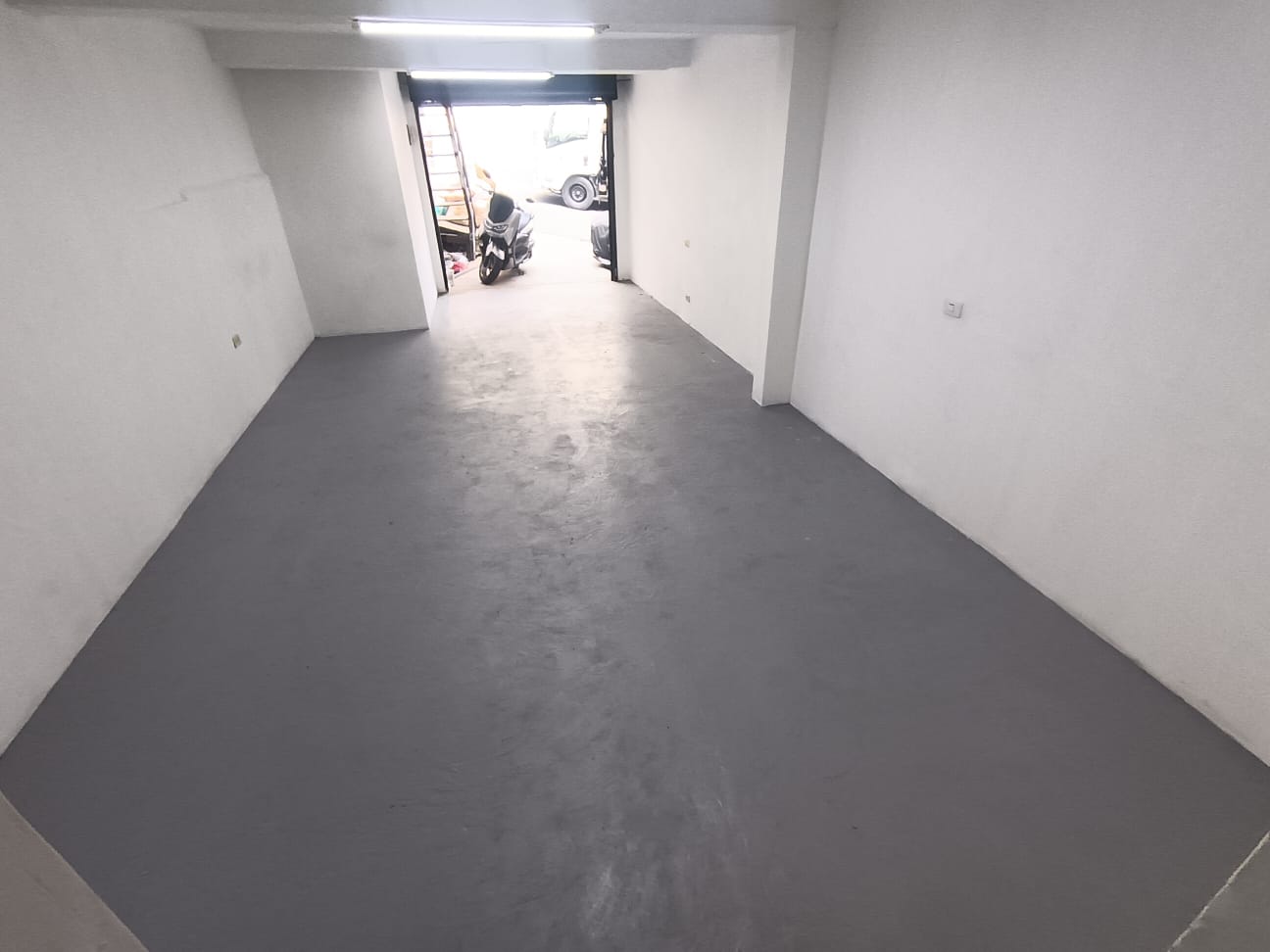 Arriendo Local en Anda Lucia la Francia
