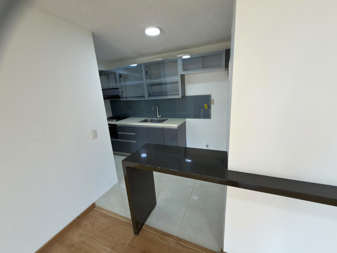 ARRIENDO APARTAMENTO EN LA LOMA DE LOS BERNAL
