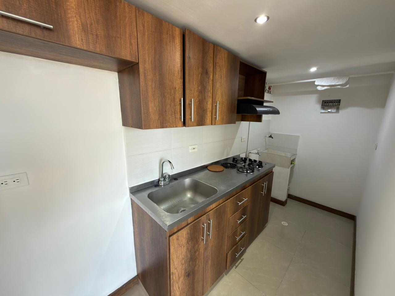 ARRIENDO APARTAMENTO EN SANTA MONICA