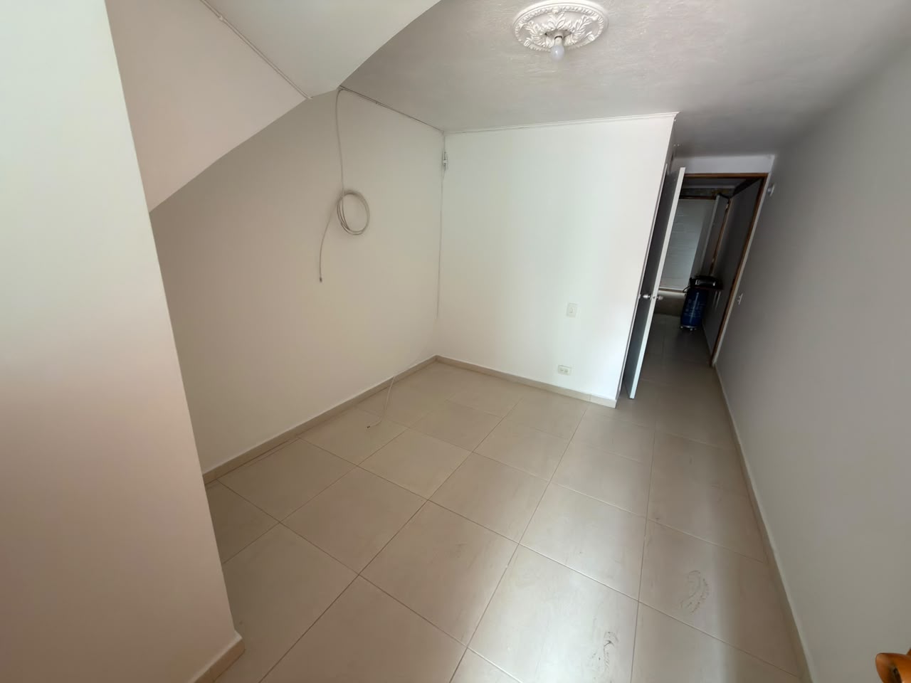 ARRIENDO APARTAESTUDIO EN CALASANZ