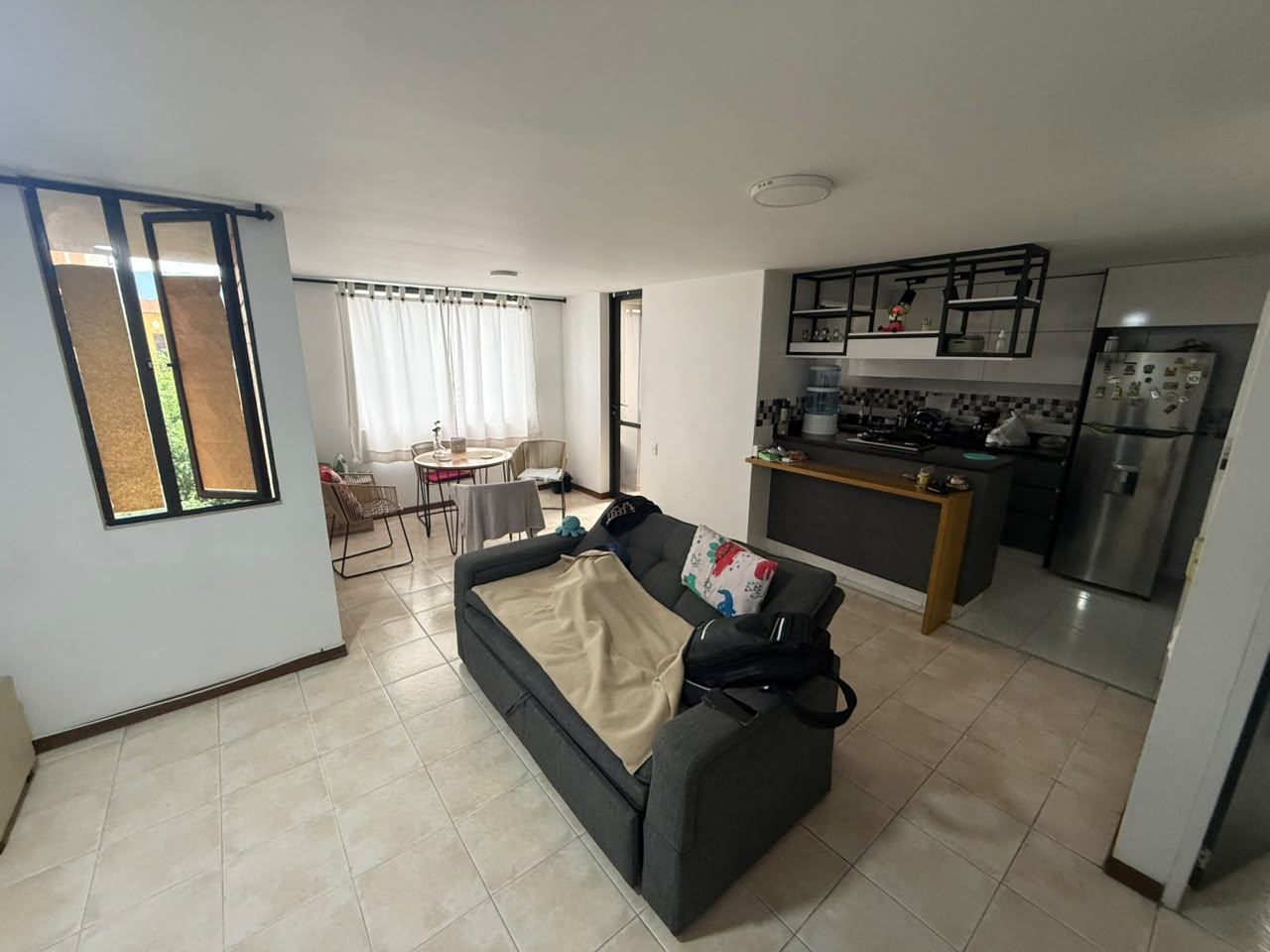 VENDO APARTAESTUDIO EN CALASANZ