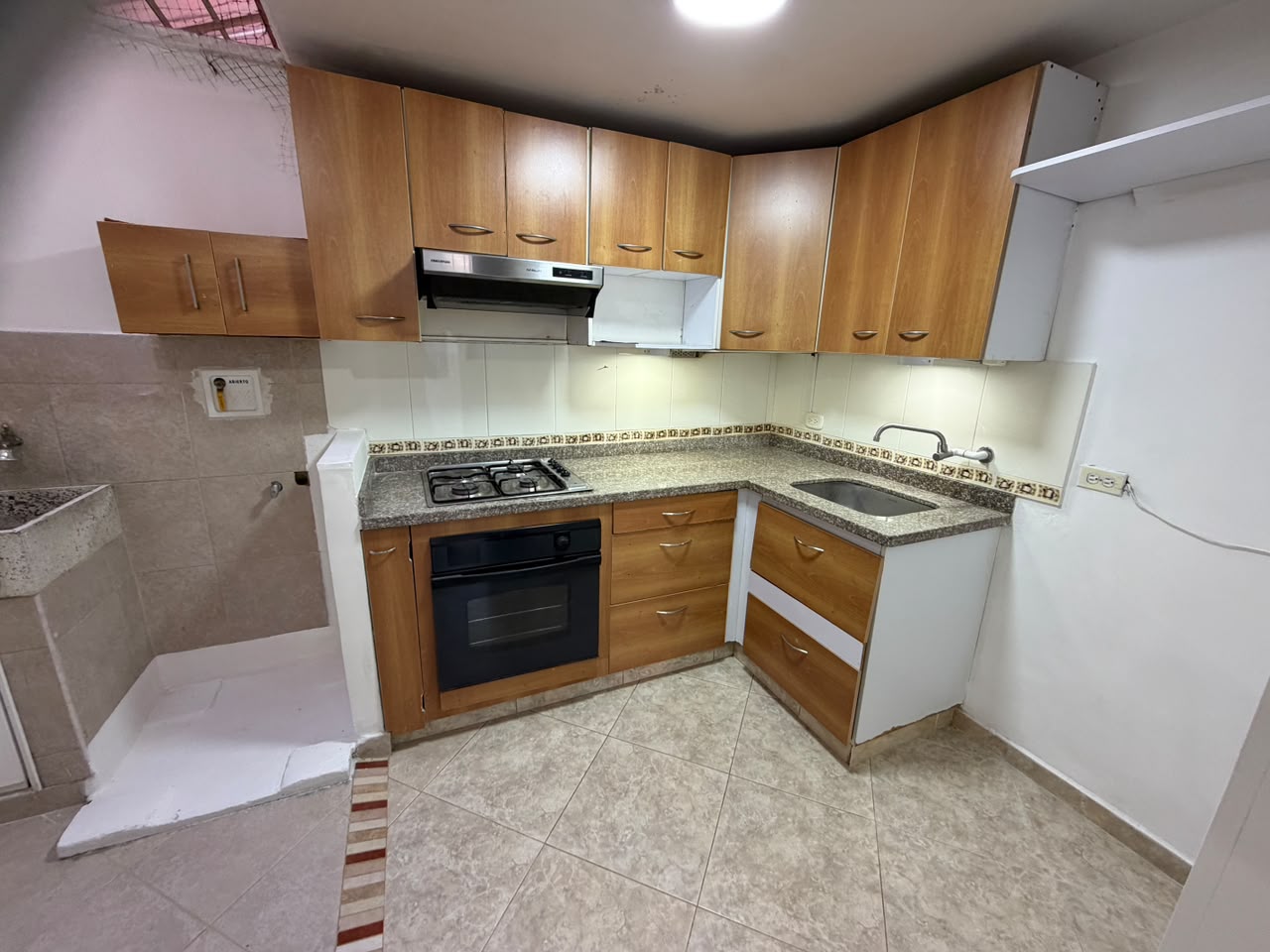 ARRIENDO APARTAMENTO EN LA MOTA