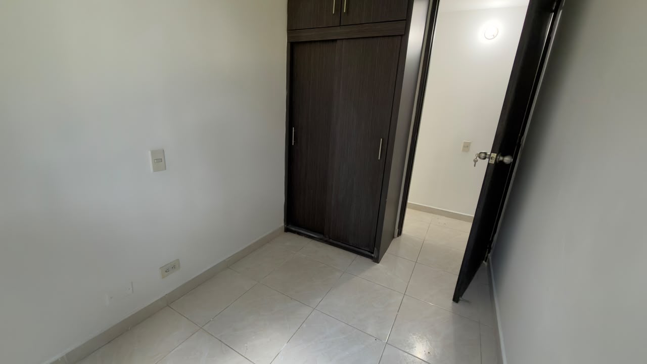 ARRIENDO APARTAMENTO EN LA LOMA DE LOS BERNAL