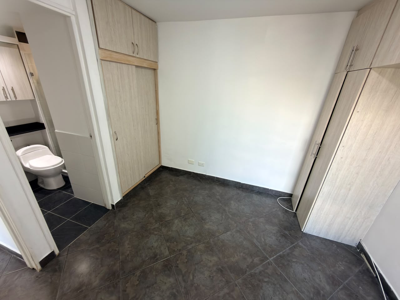 ARRIENDO APARTAMENTO EN CALASANZ PARTE BAJA