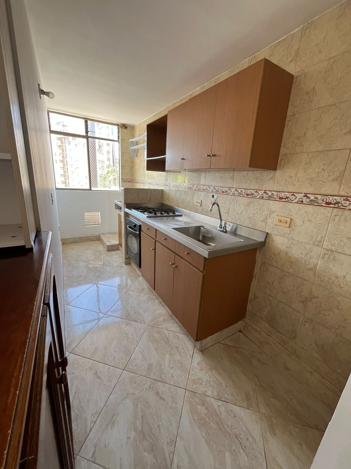 ARRIENDO APARTAMENTO EN LA MOTA