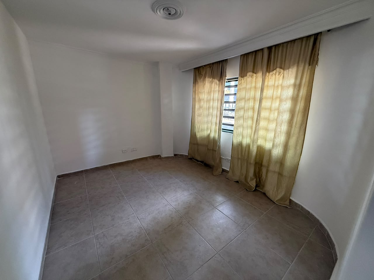 ARRIENDO APARTAMENTO EN SANTA MONICA