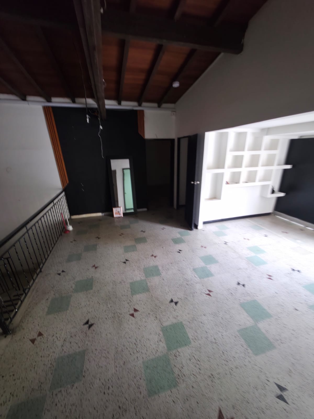 ARRIENDO CASA COMERCIAL EN CALASANZ