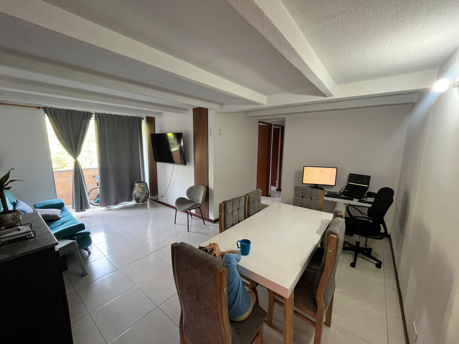 Arriendo Apartamento en el sector de Loma de Los Bernal
