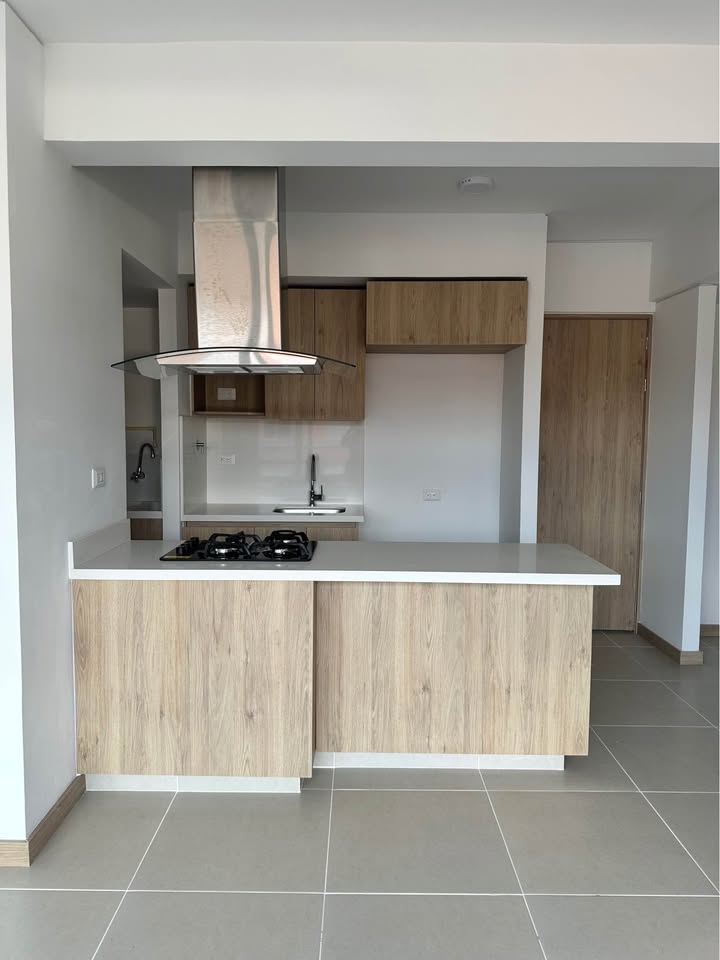 ARRIENDO APARTAMENTO EN CIUDAD FABRICATO