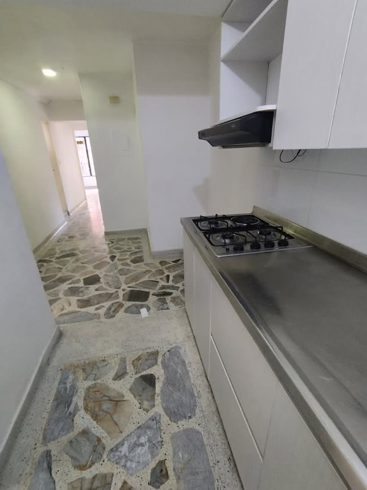 ARRIENDO APARTAMENTO EN LAURELES