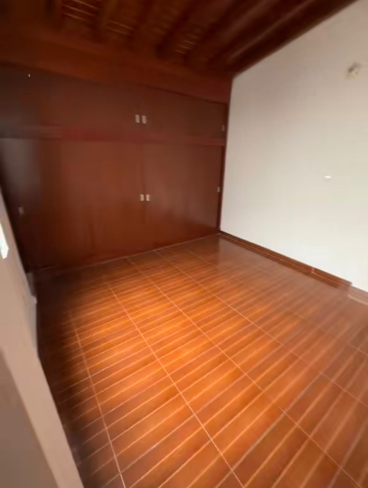 ARRIENDO CASA EN LAURELES NOGAL