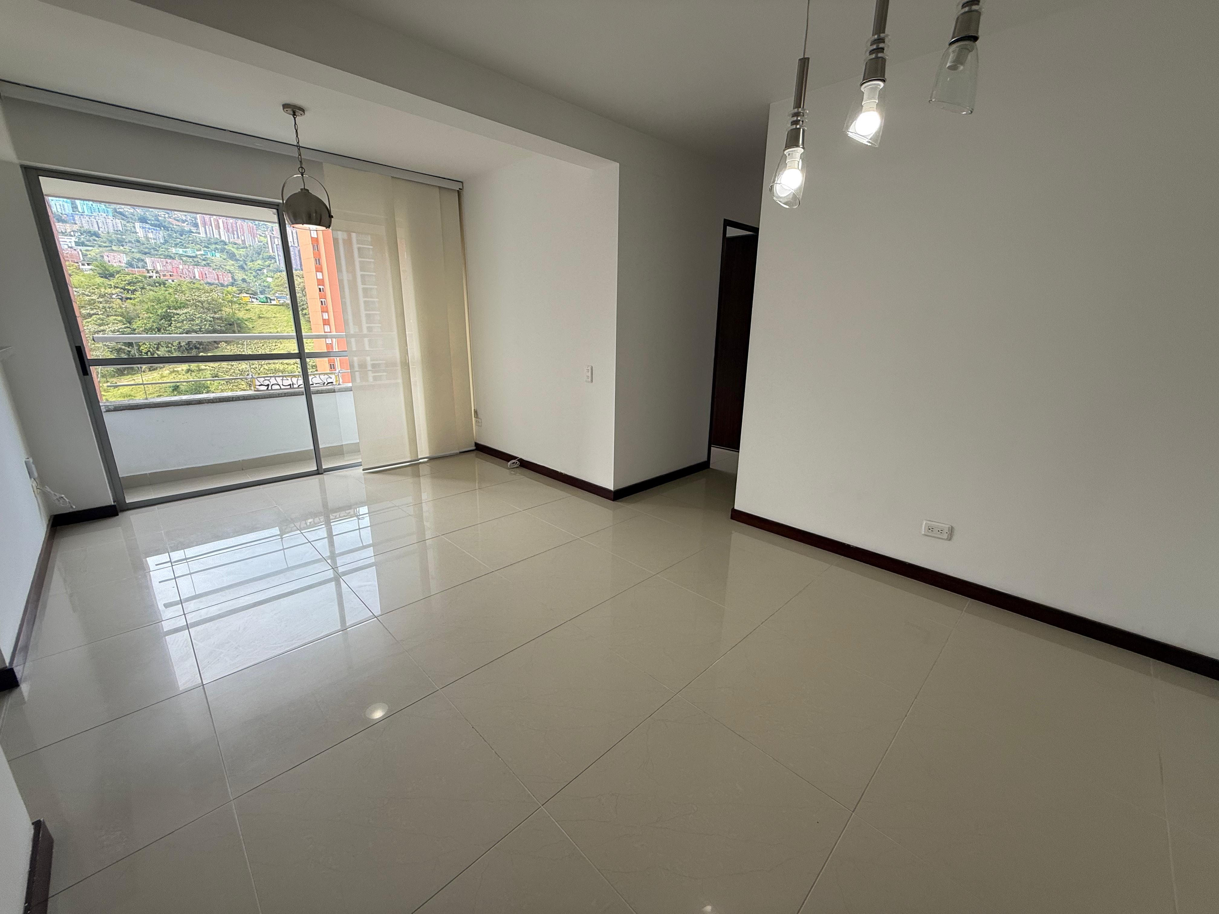 Arriendo Apartamento Calasanz