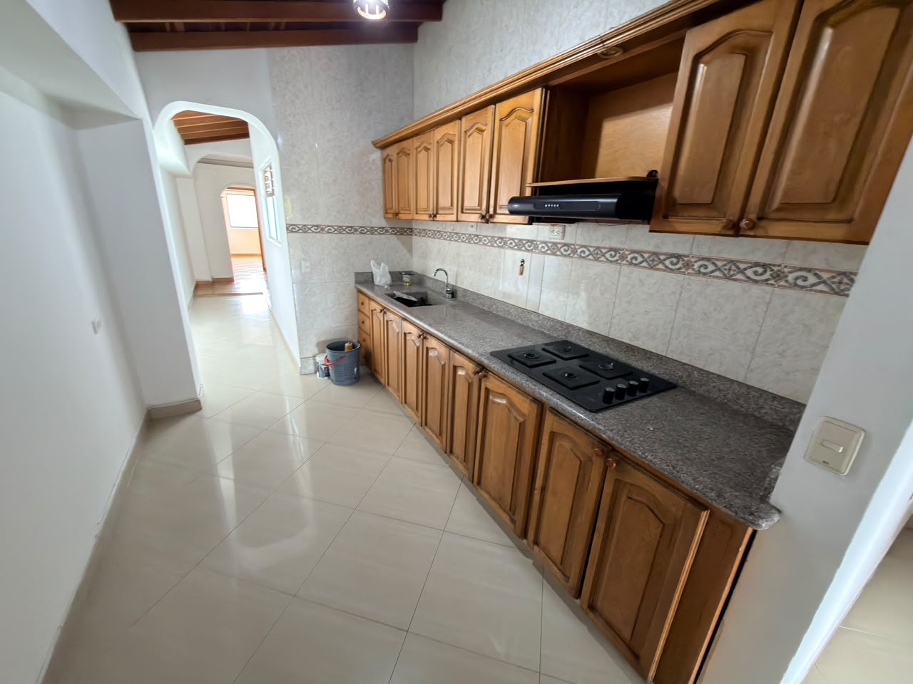 ARRIENDO APARTAMENTO EN LA FLORESTA