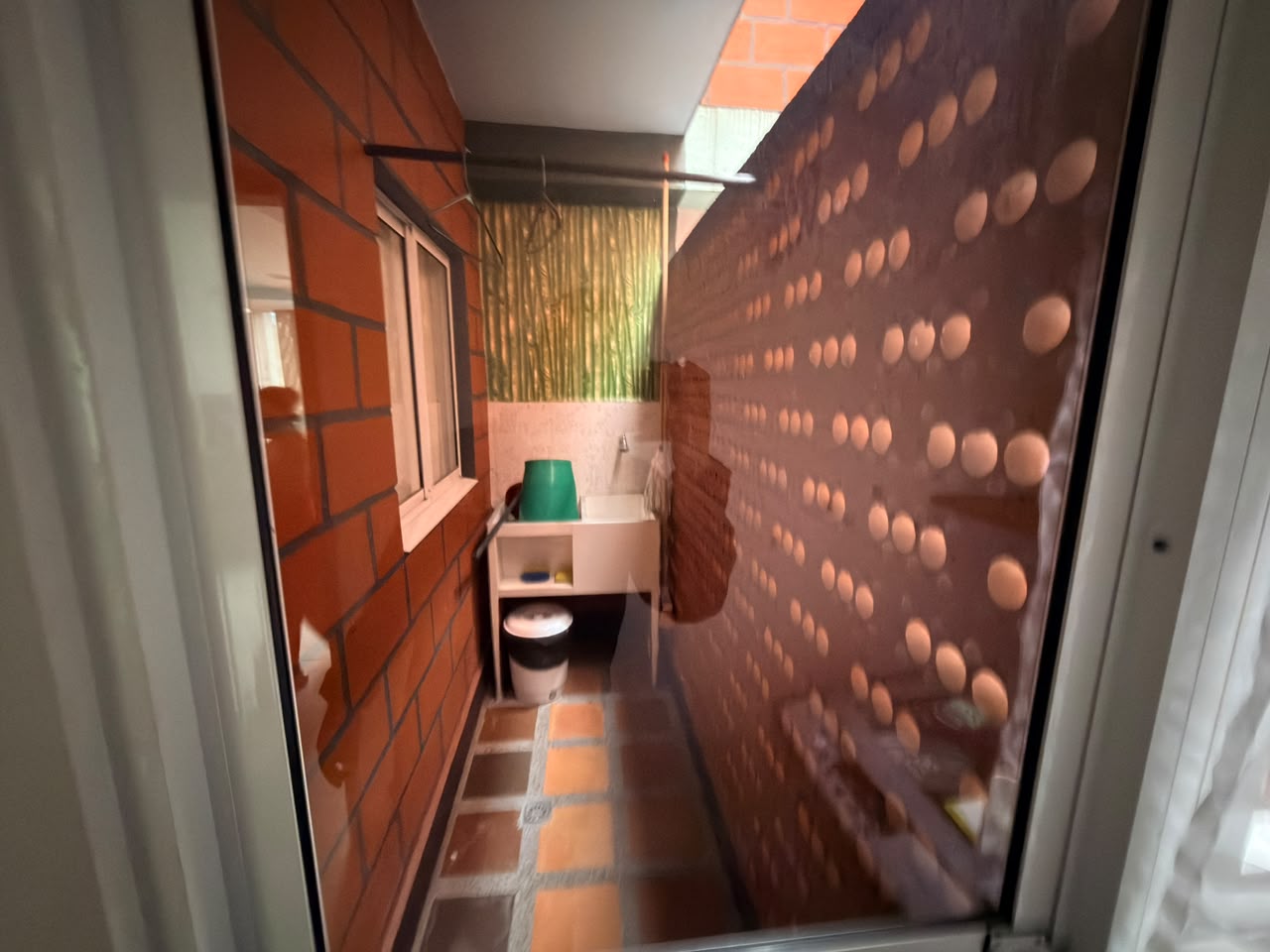 ARRIENDO APARTAMENTO AMOBLADO EN EL VELODROMO
