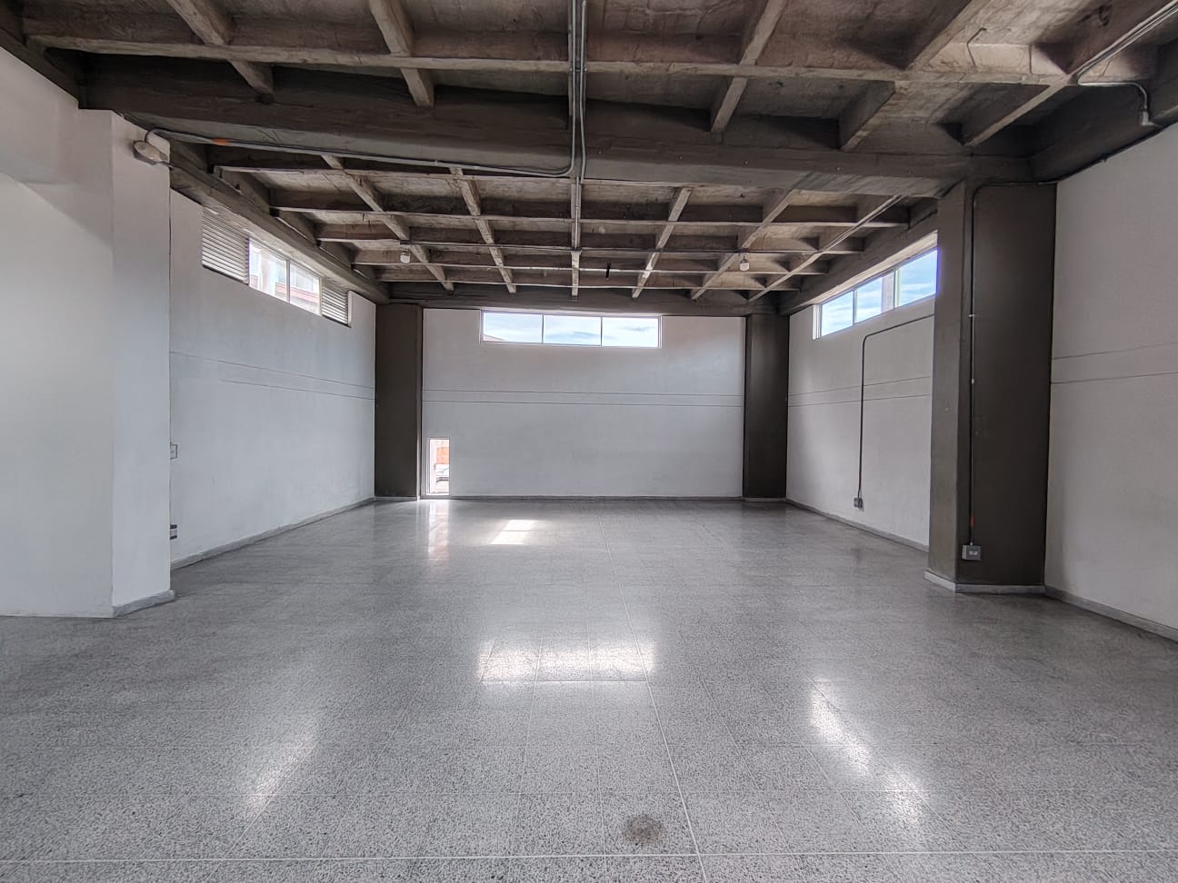 Se arrienda bodega en belen