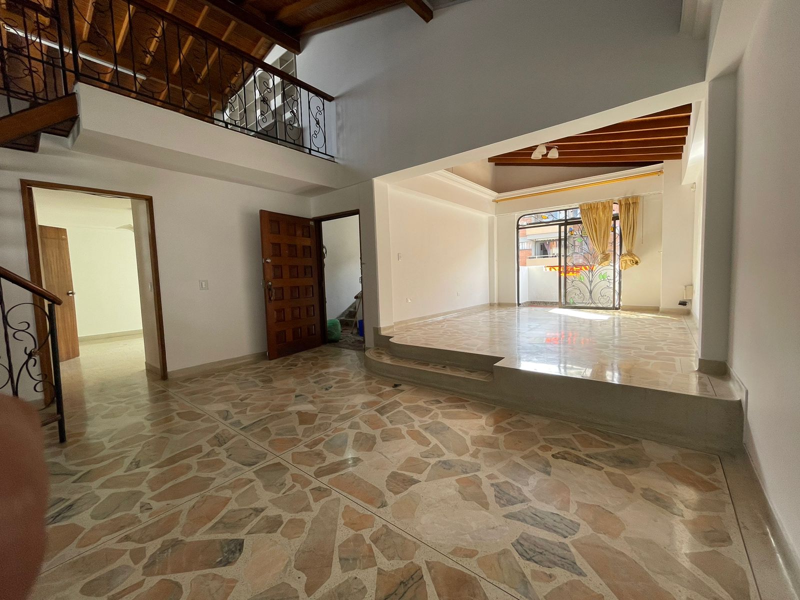 CASA EN CALAZANS