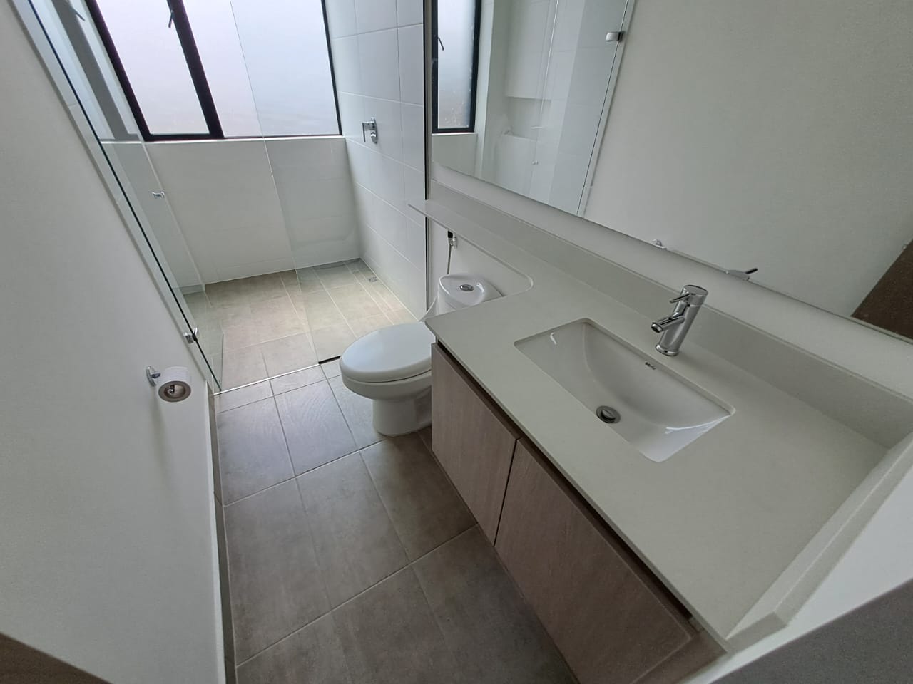 ARRIENDO APARTAMENTO ENVIGADO AV LAS VEGAS