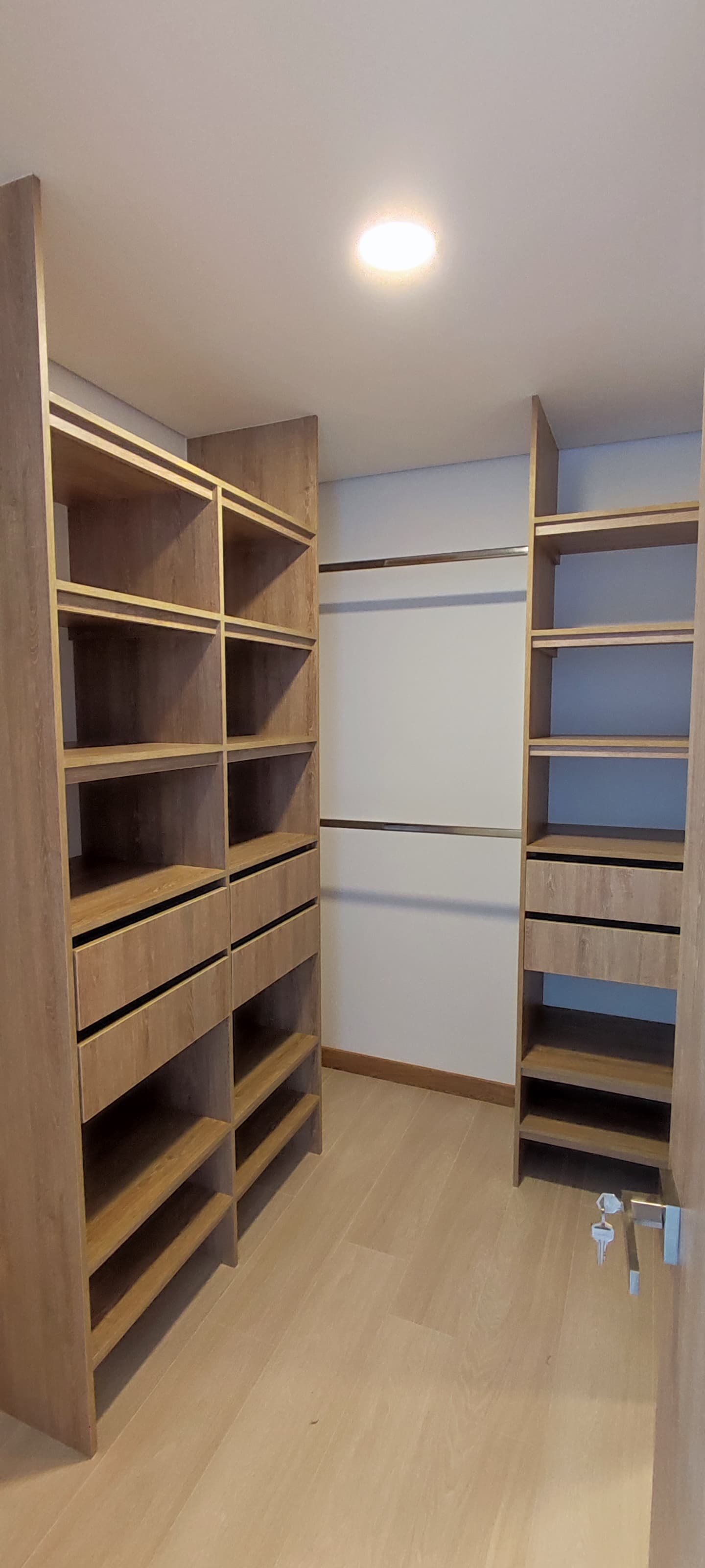 ARRIENDO APARTAMENTO  EN EL POBLADO