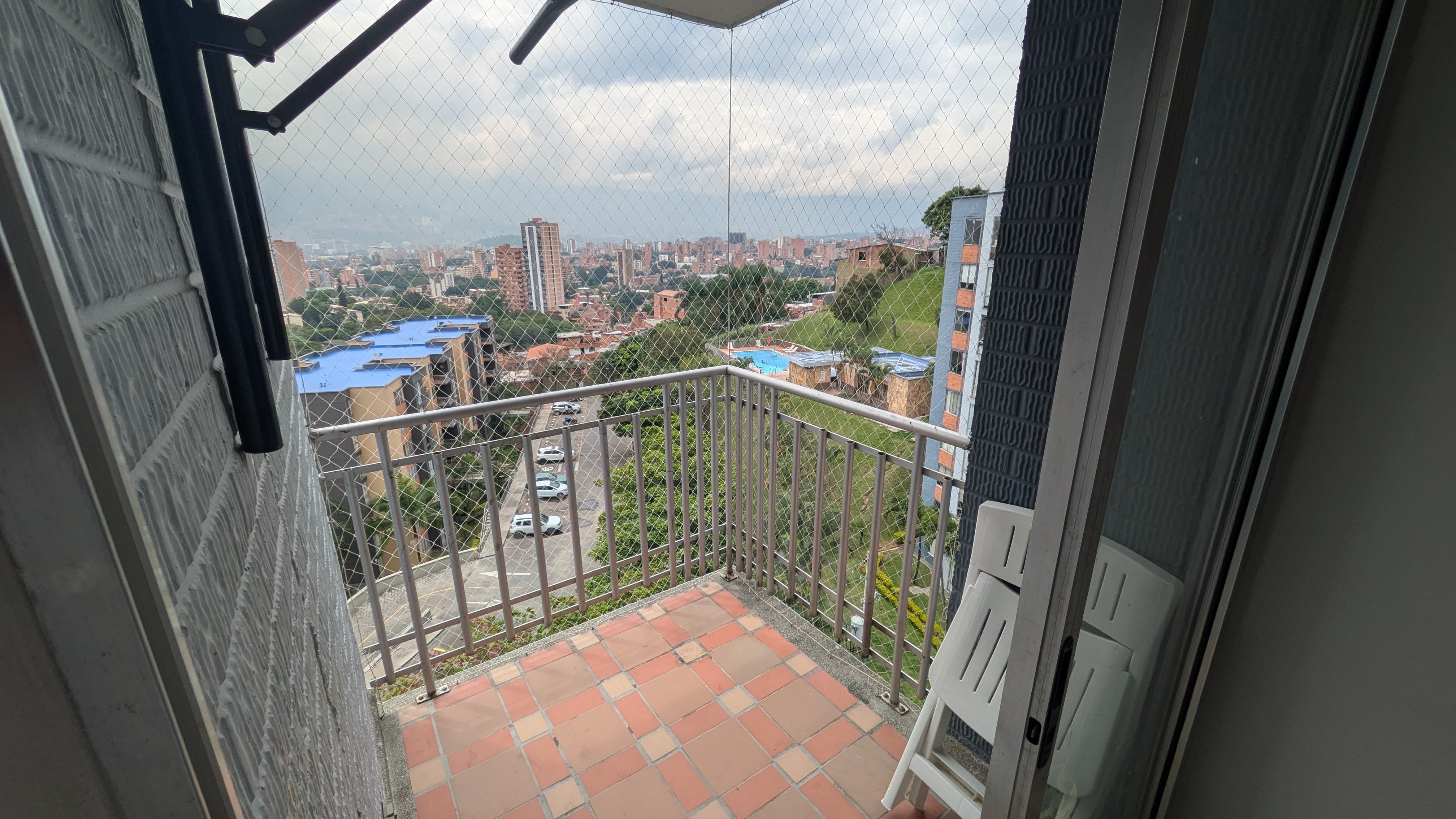 VENDO APARTAMENTO EN CALASANZ PARTE ALTA