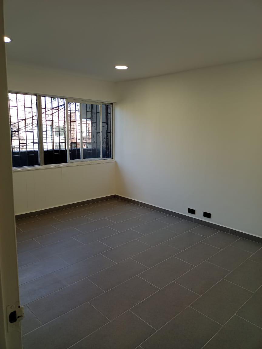 ARRIENDO LOCAL EN SIMON BOLIVAR