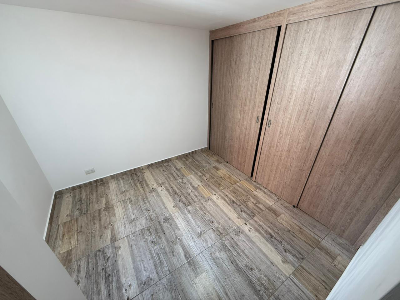 ARRIENDO APARTAMENTO EN ROBLEDO PAJARITO