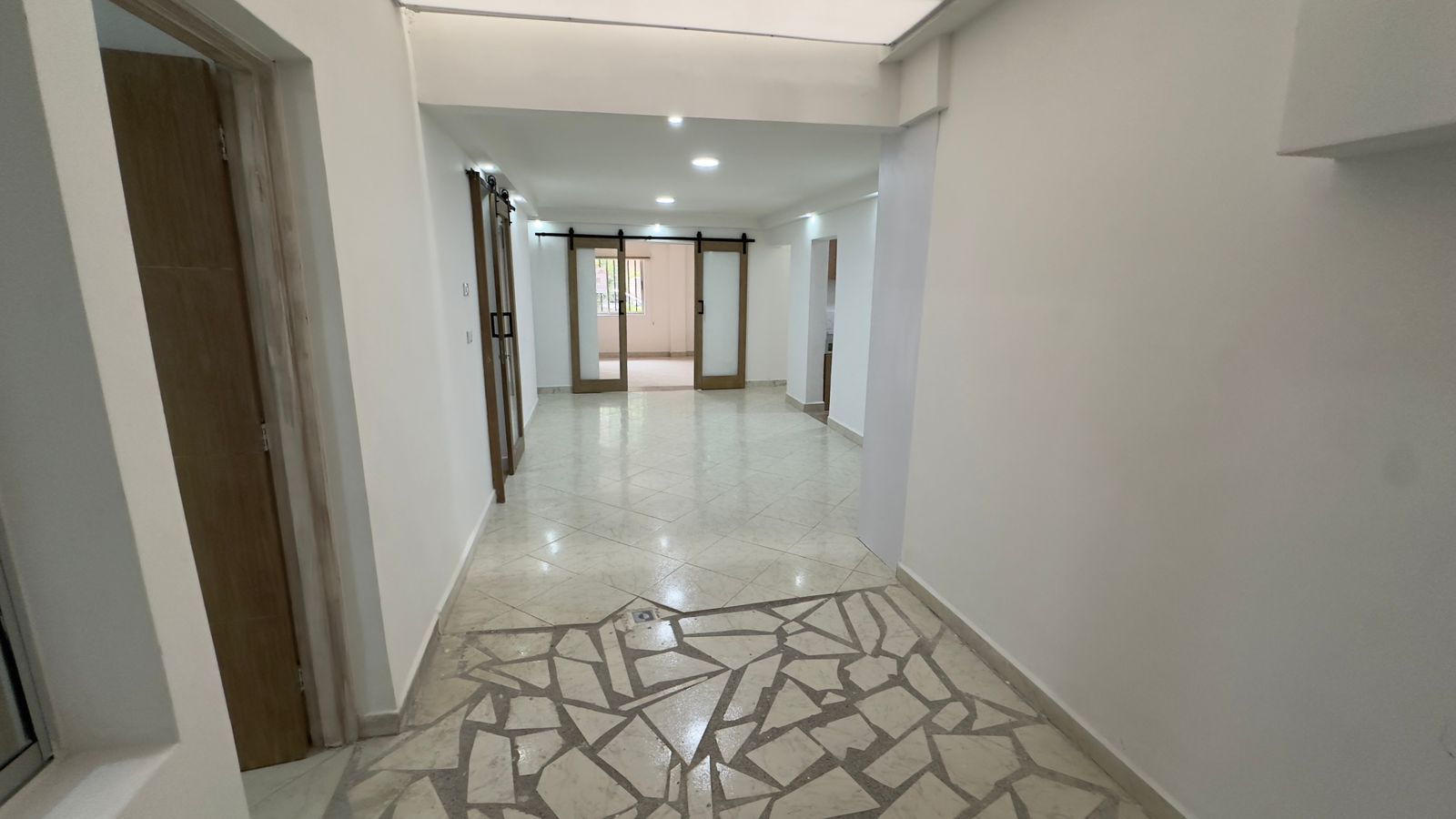 ARRIENDO APARTAMENTO EN LA FLORESTA