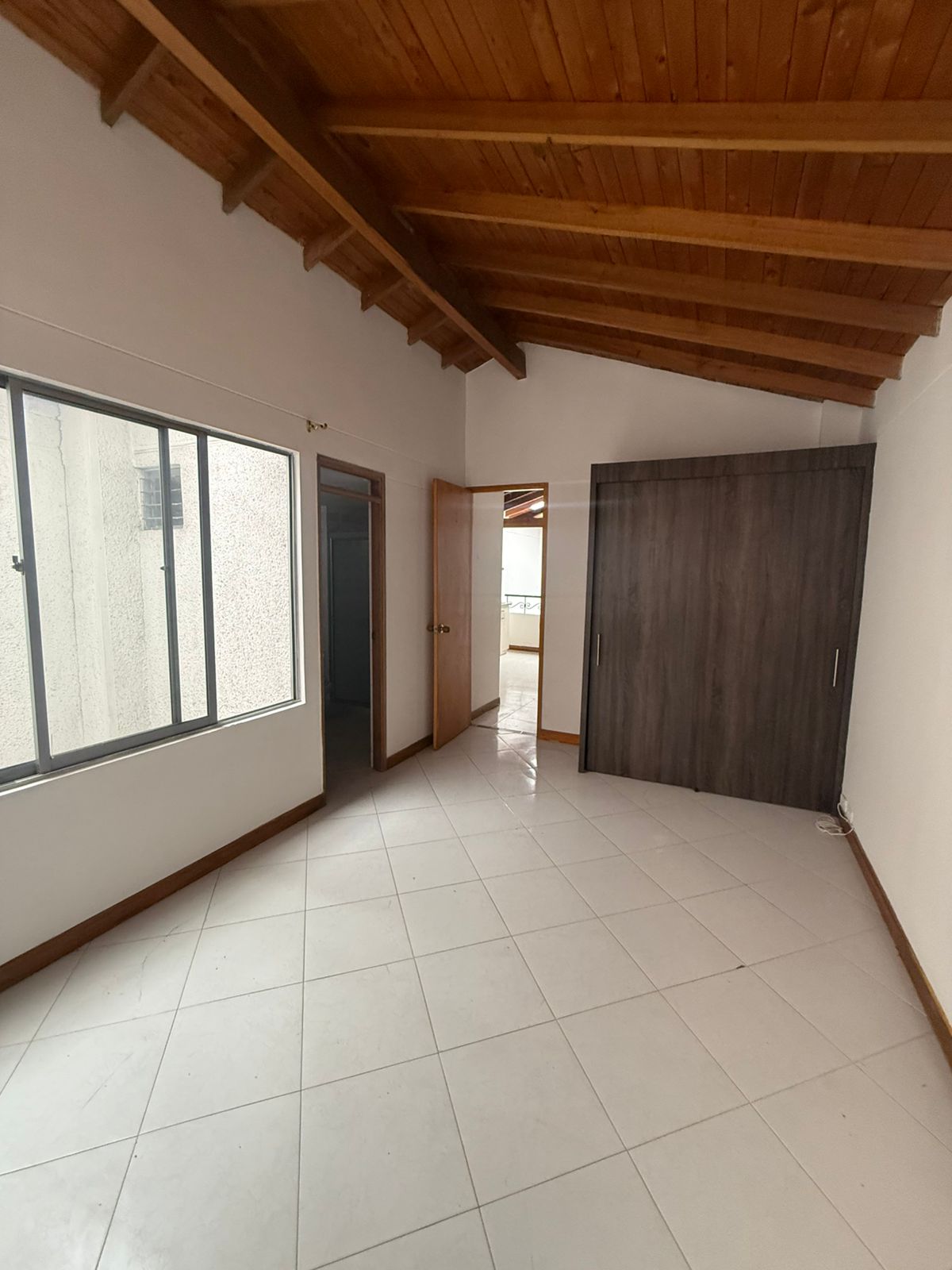 ARRIENDO APARTAMENTO EN ENVIGADO SECTOR LA MESA