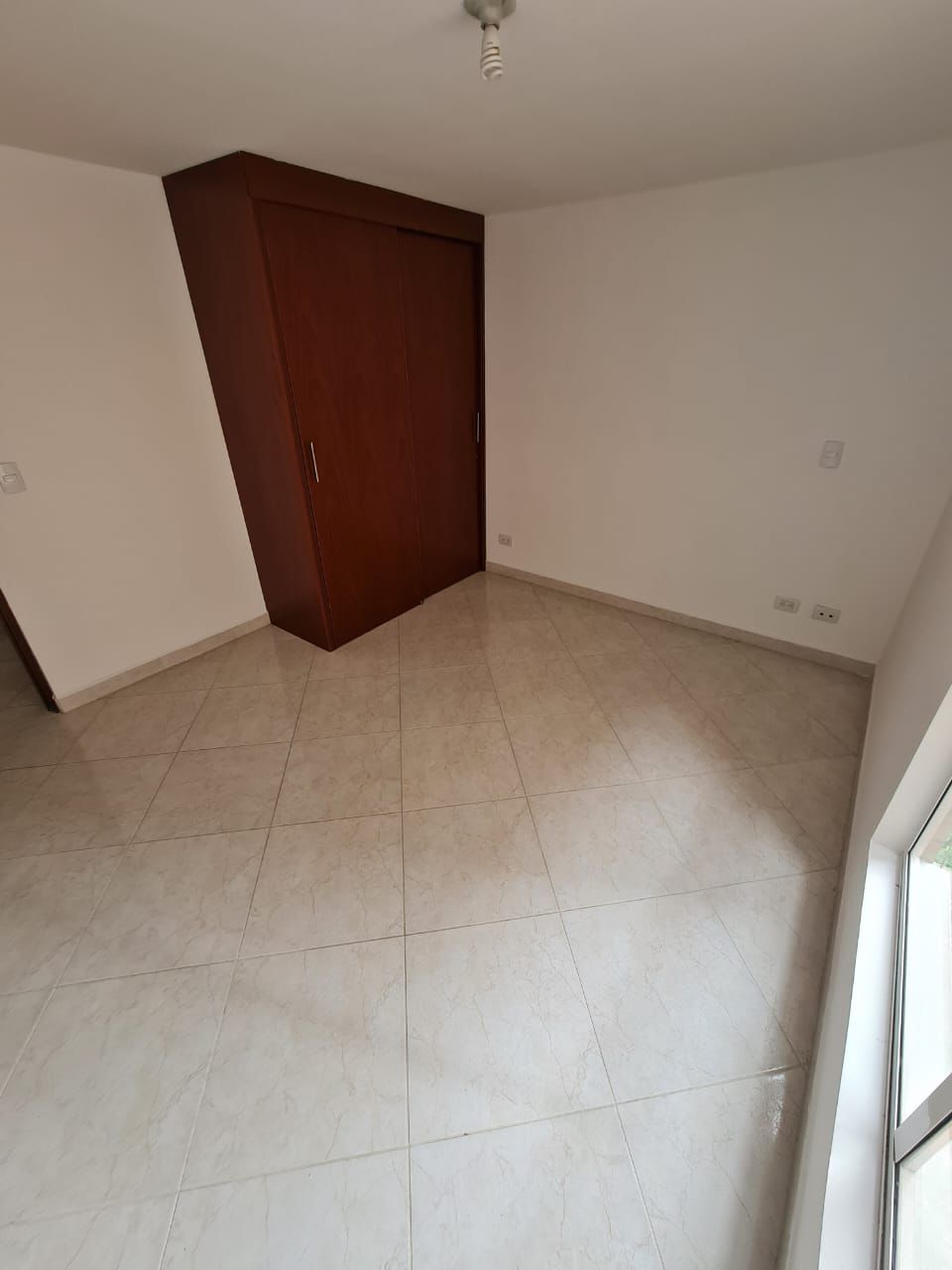 ARRIENDO APARTAMENTO EN LAURELES