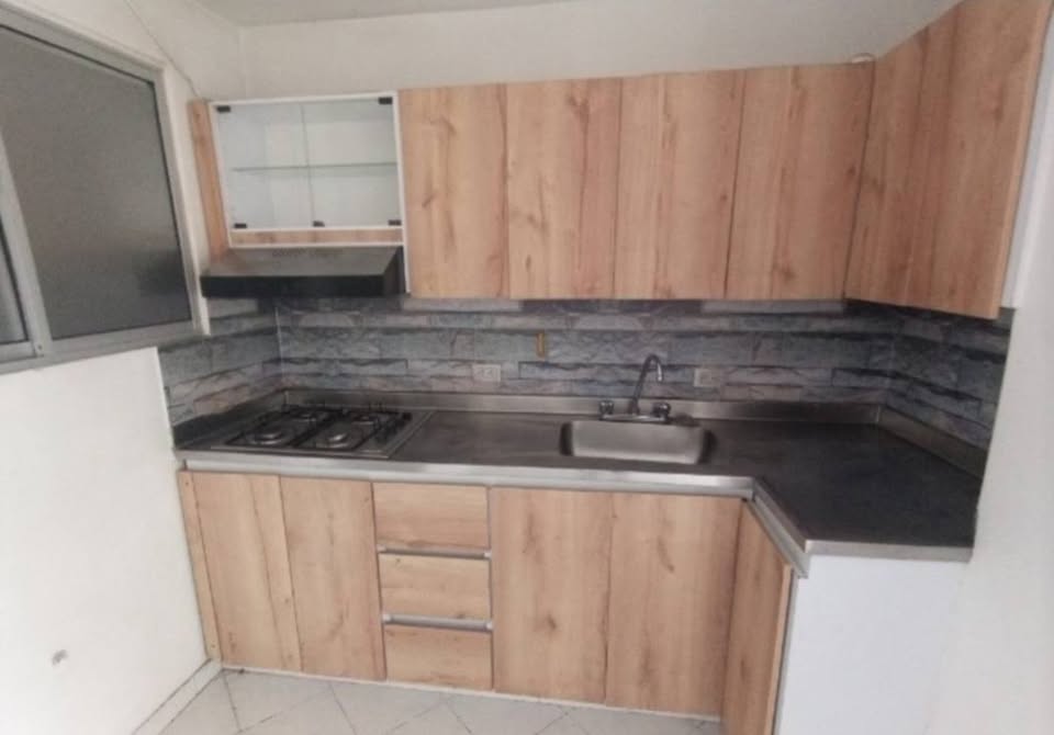 VENDO APARTAMENTO EN LAURELES