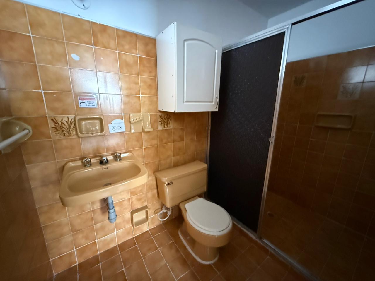 ARRIENDO CASA EN SANTA MONICA