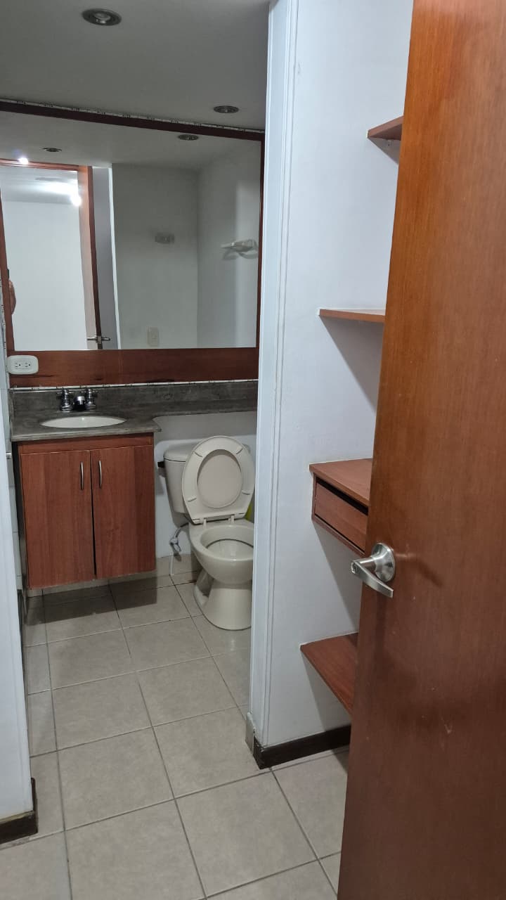 ARRIENDO APARTAMENTO EN EL POBLADO