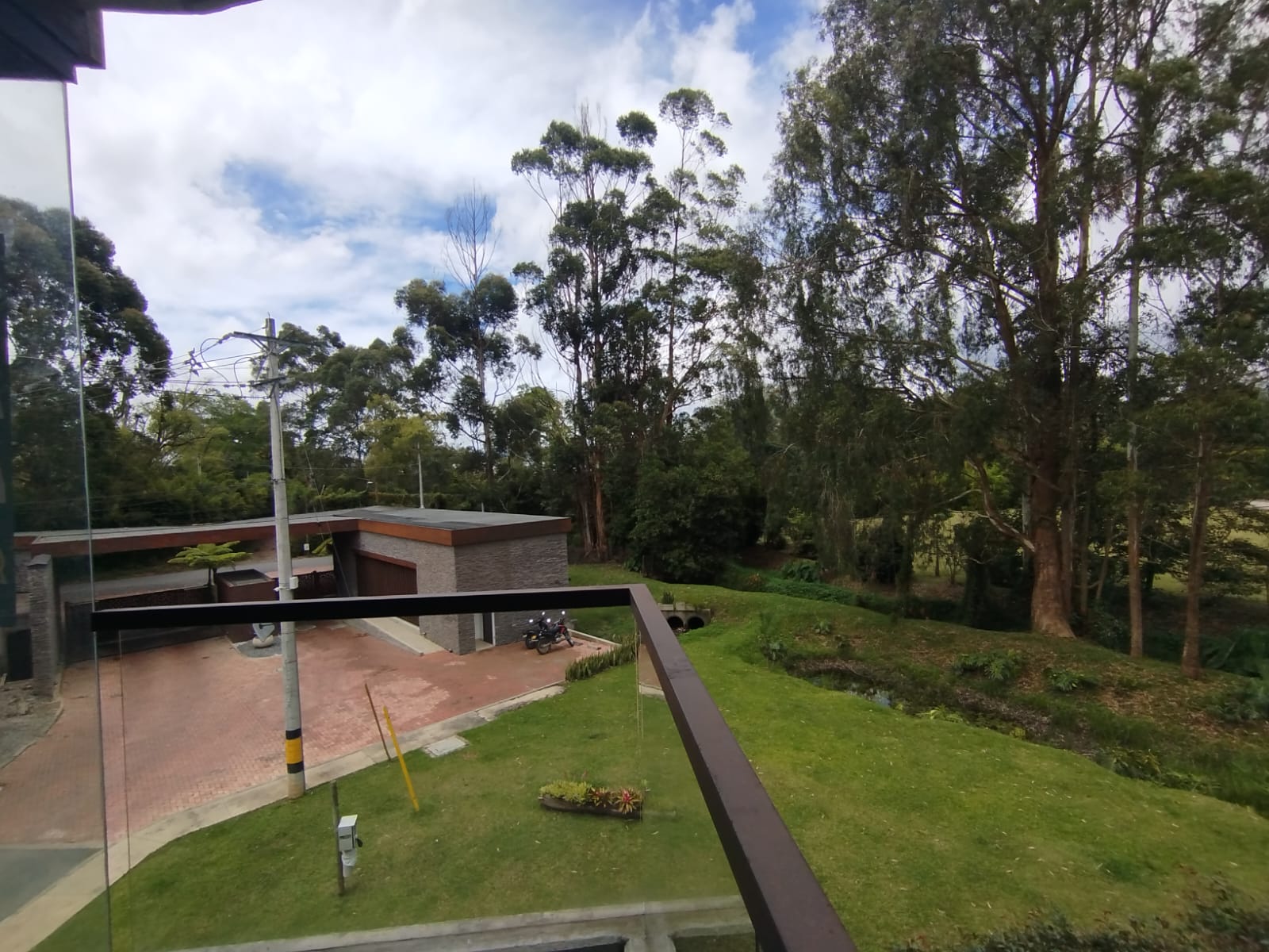 VENDO APARTAMENTO EN LLANO GRANDE