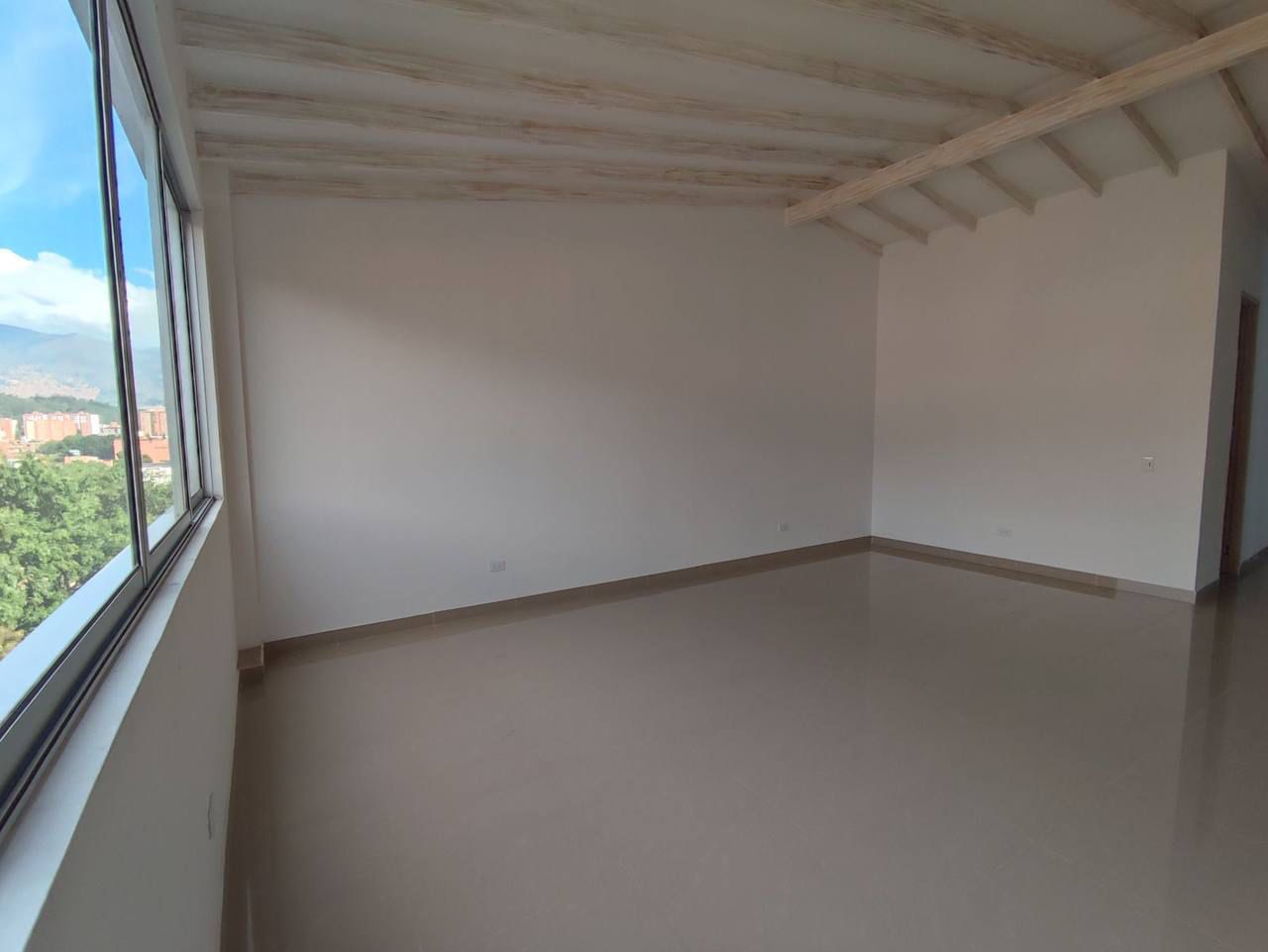 VENDO APARTAMENTO EN CALASANZ PARTE BAJA