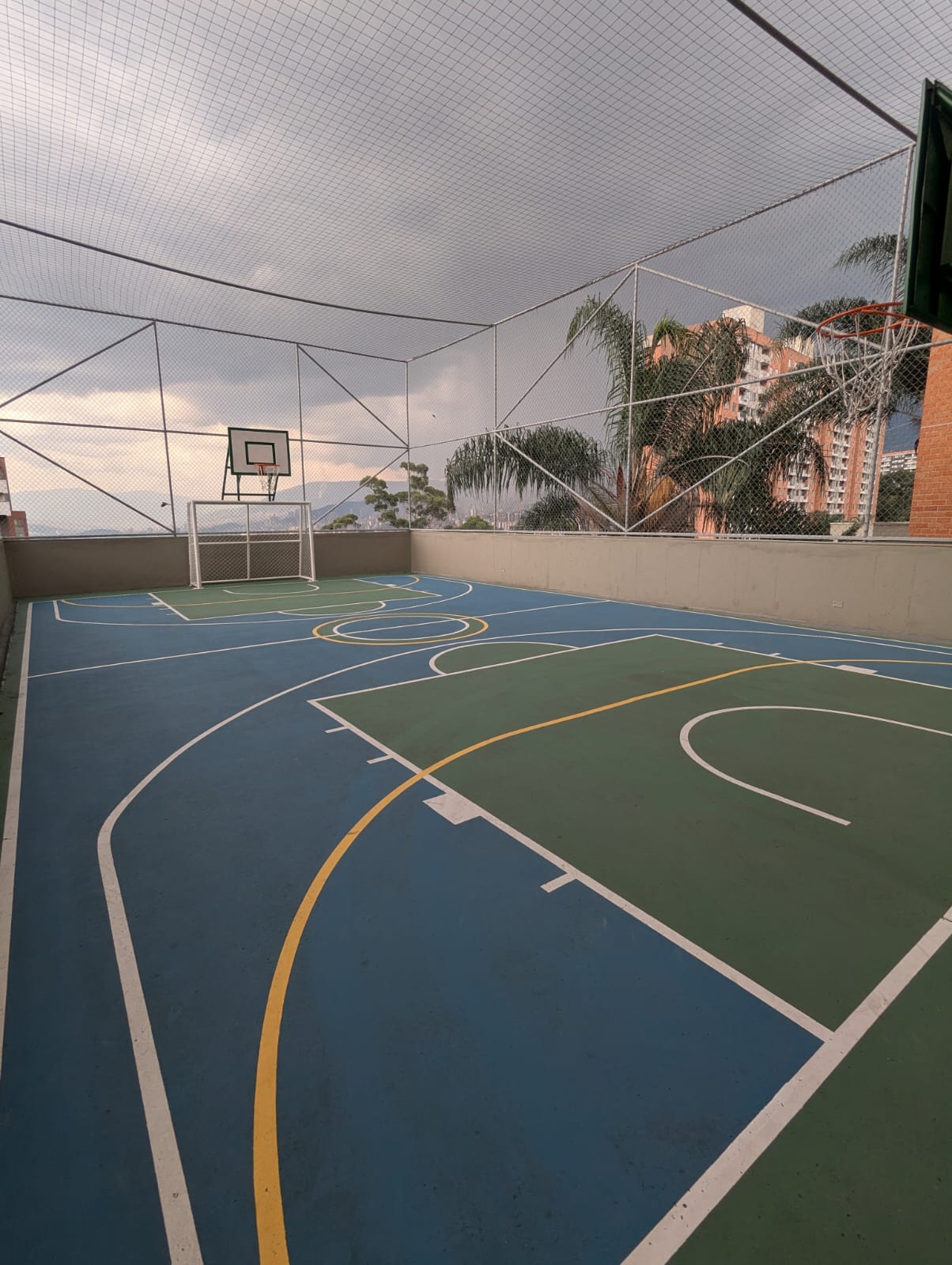 ARRIENDO APARTAMENTO EN ENVIGADO LOMA DEL BARRO