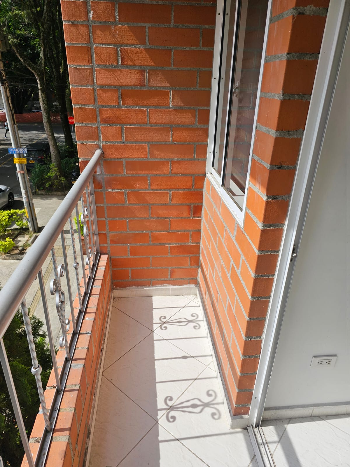 VENDO APARTAMENTO EN CALASANZ PARTE BAJA