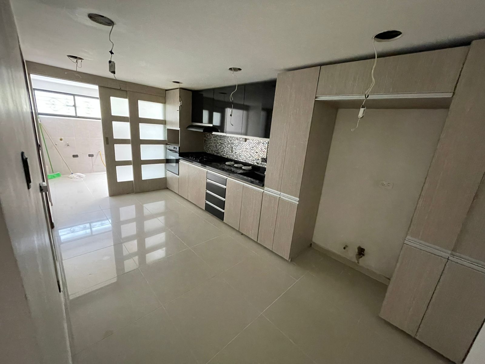 ARRIENDO CASA EN EL POBLADO EL TESORO