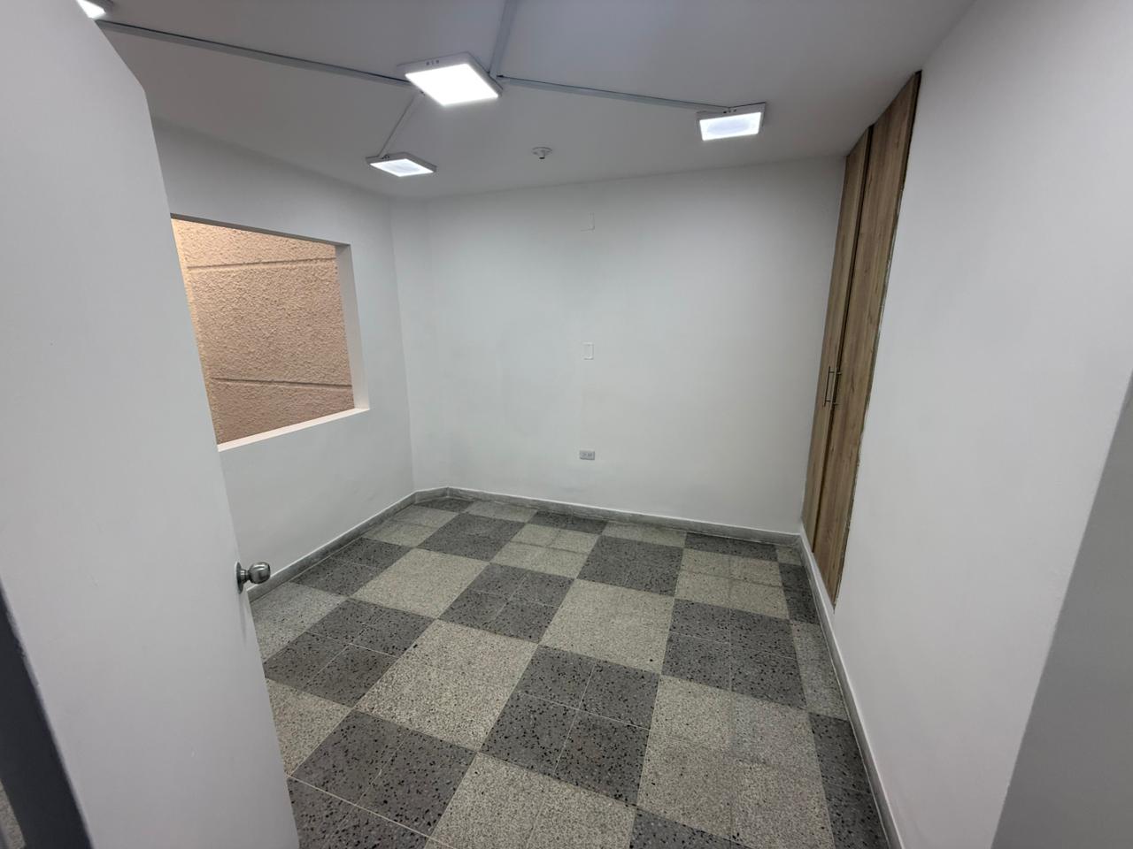 ARRIENDO CASA EN EL VELÓDROMO