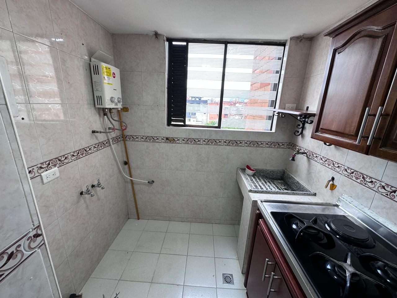 ARRIENDO APARTAMENTO EN SIMON BOLIVAR LAURELES