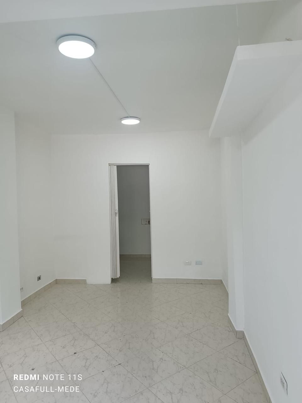 ARRIENDO LOCAL EN LA FLORESTA