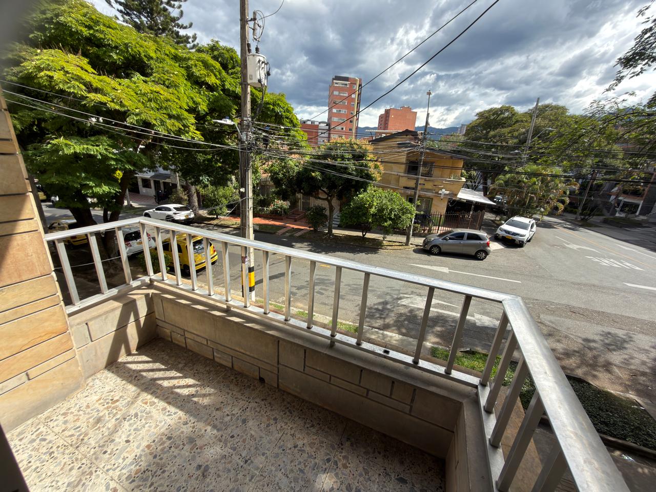 ARRIENDO CASA COMERCIAL EN CALASANZ