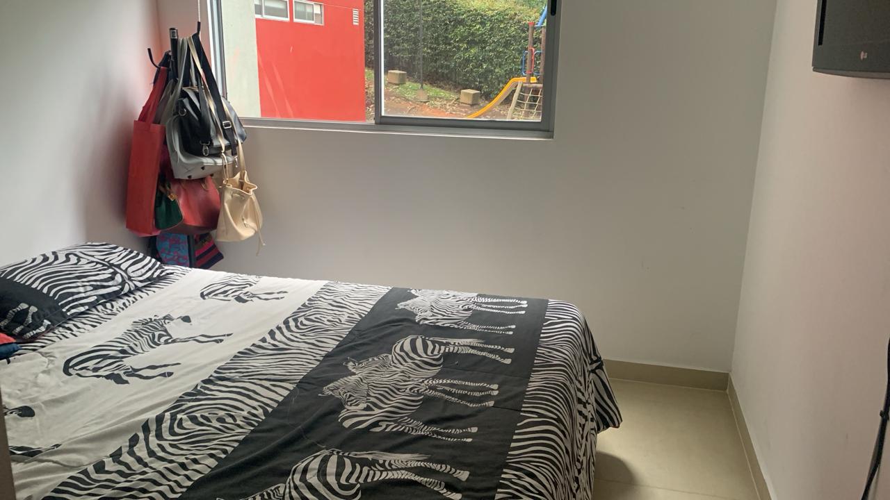VENDO APARTAMENTO EN SANTA MONICA