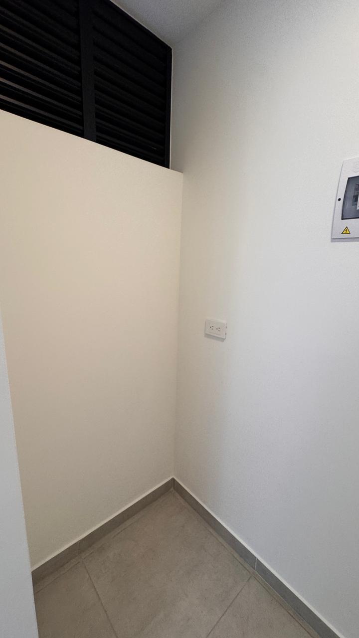VENDO APARTAMENTO EN LOS COLORES